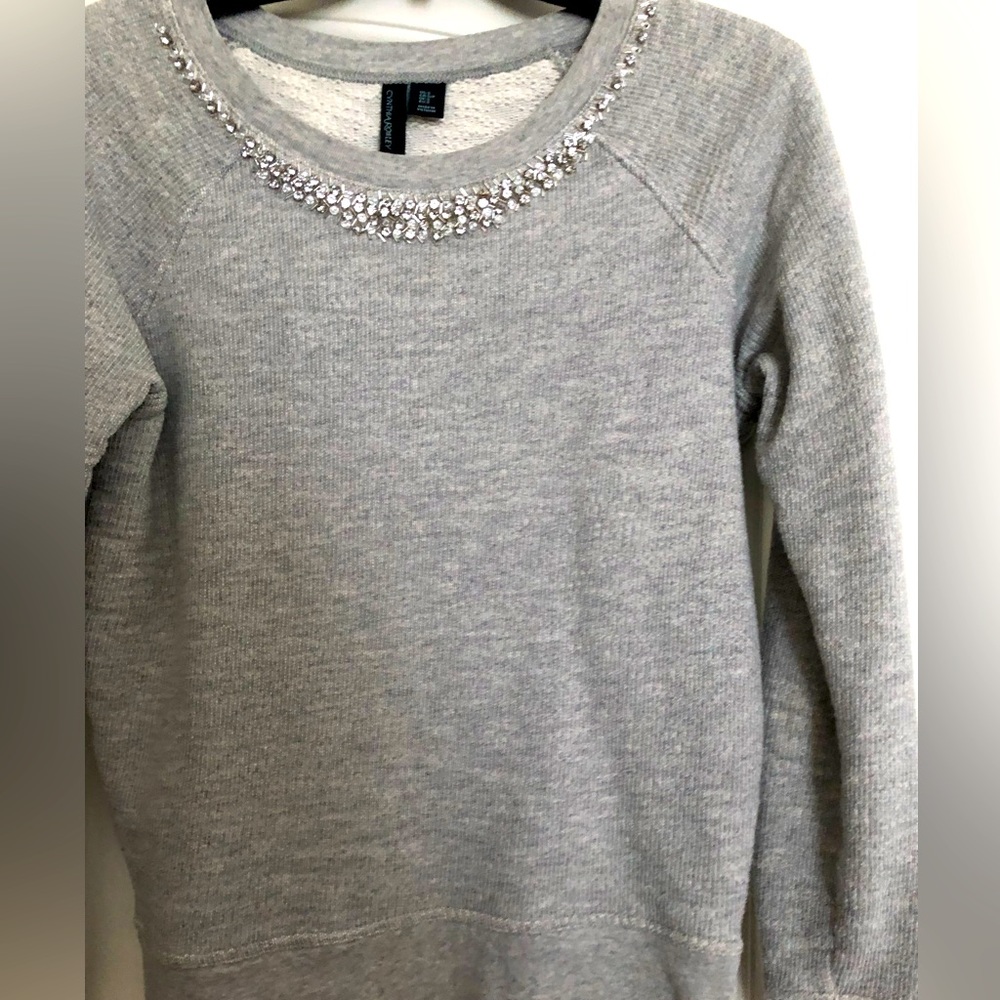 Cynthia Rowley Sweat shirt with rhinestones collar